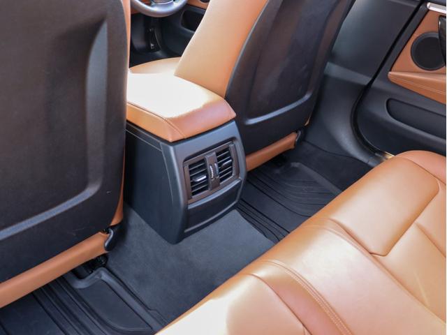 ��O�Ҍ������@�ւ`�h�r�ɂ�錵���Ȏԗ��������󂯂Ă���ԗ��i���]���������s����܂��B