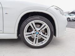 車両販売以外にも整備や車検、鈑金、ドラレコやAftermarketナビ取り付け、ガラスコーティング施工なども専門店ならではの安心価格にて対応可能です。 6