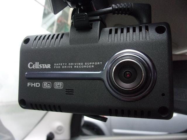 キューブ １５Ｇ　スタイリッシュガラスルーフ　２オーナー　記録簿　禁煙車　ナビ　ワンセグ　ブルートゥース　ステアリングリモコン　バックカメラ　ＥＴＣ　ドラレコ前後　スマートキー　ＬＥＤライト＆フォグ　オプショングリル（18枚目）