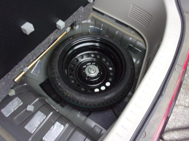 キューブ １５Ｇ　スタイリッシュガラスルーフ　２オーナー　記録簿　禁煙車　ナビ　ワンセグ　ブルートゥース　ステアリングリモコン　バックカメラ　ＥＴＣ　ドラレコ前後　スマートキー　ＬＥＤライト＆フォグ　オプショングリル（30枚目）