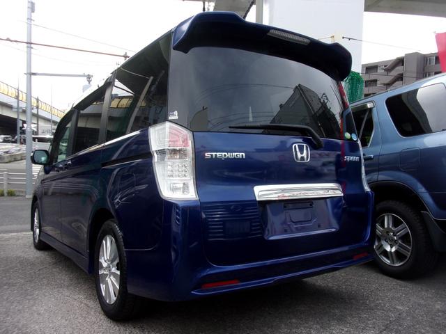 ステップワゴンスパーダ Ｚ　１オーナー　禁煙車　ナビ　地デジ　後席フリップダウン　マルチビューカメラ　ステアリングリモコン　ＥＴＣ　スマートキー　両側パワースライド　オートライト　ディスチャージ　フォグ　純正ＬＥＤデイライト（4枚目）