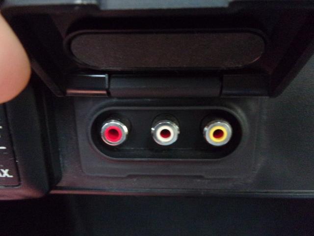 ステップワゴンスパーダ Ｚ　１オーナー　禁煙車　ナビ　地デジ　後席フリップダウン　マルチビューカメラ　ステアリングリモコン　ＥＴＣ　スマートキー　両側パワースライド　オートライト　ディスチャージ　フォグ　純正ＬＥＤデイライト（12枚目）