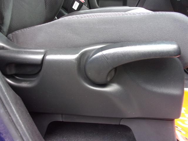 ステップワゴンスパーダ Ｚ　１オーナー　禁煙車　ナビ　地デジ　後席フリップダウン　マルチビューカメラ　ステアリングリモコン　ＥＴＣ　スマートキー　両側パワースライド　オートライト　ディスチャージ　フォグ　純正ＬＥＤデイライト（26枚目）