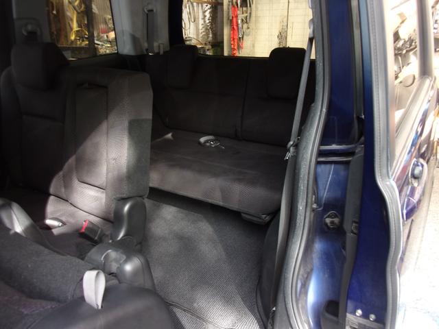 ステップワゴンスパーダ Ｚ　１オーナー　禁煙車　ナビ　地デジ　後席フリップダウン　マルチビューカメラ　ステアリングリモコン　ＥＴＣ　スマートキー　両側パワースライド　オートライト　ディスチャージ　フォグ　純正ＬＥＤデイライト（29枚目）