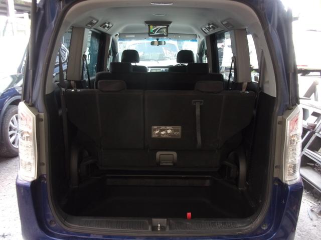 ステップワゴンスパーダ Ｚ　１オーナー　禁煙車　ナビ　地デジ　後席フリップダウン　マルチビューカメラ　ステアリングリモコン　ＥＴＣ　スマートキー　両側パワースライド　オートライト　ディスチャージ　フォグ　純正ＬＥＤデイライト（30枚目）