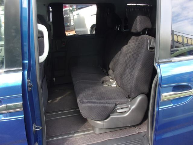 ステップワゴン Ｇ　ＬＳパッケージ　４ＷＤ　１オーナー　記録簿　禁煙車　ナビ　ワンセグ　ＵＳＢ入力　バックカメラ　ＥＴＣ　キーレス　イモビライザー　左パワースライドドア　ディスチャージ　フォグ　純正エアロ　社外アルミホイール（24枚目）