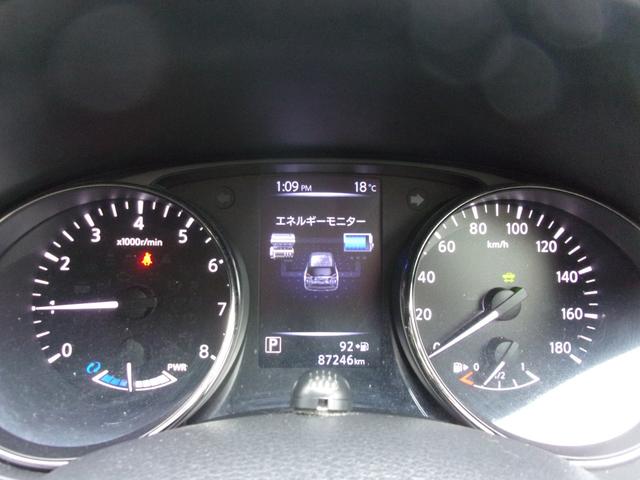 エクストレイル ２０Ｘ　ハイブリッド　４ＷＤ　プロパイロット　１オーナー　記録簿　禁煙車　９インチナビ　地デジ　ブルートゥース　ブルーレイ　アラウンドビュー　ドラレコ　ＥＴＣ２．０　スマートキー　ブラインドスポット　アダプティブクルーズ（6枚目）