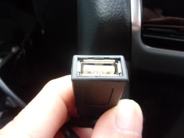 レヴォーグ １．６ＧＴアイサイト　アイサイトバージョン３　１オーナー　記録簿　禁煙車　ナビ　地デジ　ブルートゥース　バックカメラ　ドラレコ前後　ＥＴＣ　スマートキー　オートワイパー　オートライト　ディスチャージ　前後フォグ　１７インチ（12枚目）