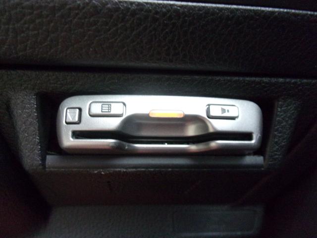 レヴォーグ １．６ＧＴアイサイト　アイサイトバージョン３　１オーナー　記録簿　禁煙車　ナビ　地デジ　ブルートゥース　バックカメラ　ドラレコ前後　ＥＴＣ　スマートキー　オートワイパー　オートライト　ディスチャージ　前後フォグ　１７インチ（17枚目）