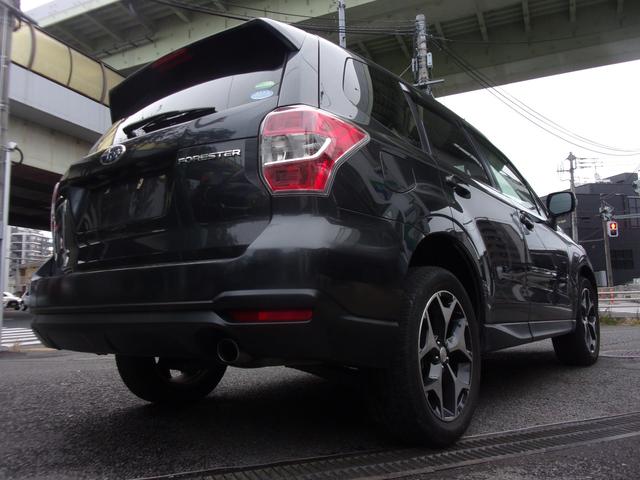 フォレスター ２．０ｉ－Ｓ　アイサイト　本革シート　１オーナー　禁煙車　ナビ　地デジ　ブルートゥース　ＥＴＣ　スマートキー　オートライト　ディスチャージ　前後フォグ　シートヒーター　パワーシート　パワーテールゲート　アダプティブクルーズ（3枚目）
