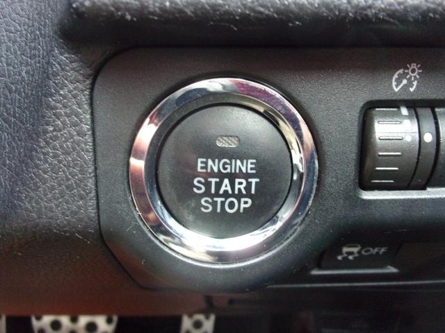 フォレスター ２．０ｉ－Ｓ　アイサイト　本革シート　１オーナー　禁煙車　ナビ　地デジ　ブルートゥース　ＥＴＣ　スマートキー　オートライト　ディスチャージ　前後フォグ　シートヒーター　パワーシート　パワーテールゲート　アダプティブクルーズ（16枚目）