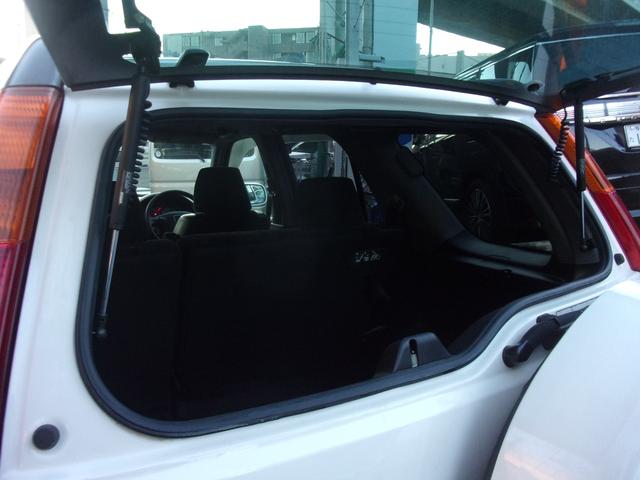 ＣＲ－Ｖ パフォーマｉＧ　４ＷＤ　ハーフレザーシート　１オーナー　禁煙車　ナビ　ＤＶＤ　ミュージックサーバー　ＲＣＡ　カラーバックモニター　ＥＴＣ　キーレス　ＬＥＤライト　フォグ　ラゲッジアシストグリップ　背面タイヤ　純正１６（31枚目）