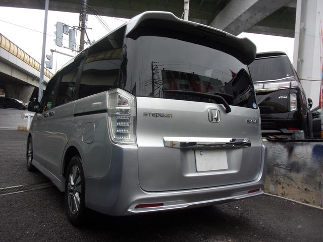 ステップワゴンスパーダ Ｚ　クルーズコントロール　１オーナー　記録簿　ギャザズ９インチナビ　地デジ　ブルートゥース　ステアリングリモコン　バックカメラ　ＥＴＣ　スマートキー　両側パワースライド　オートライト　ディスチャージ　ＡＷ（4枚目）