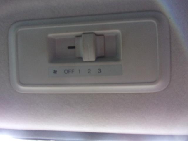 ステップワゴンスパーダ Ｚ　クルーズコントロール　１オーナー　記録簿　ギャザズ９インチナビ　地デジ　ブルートゥース　ステアリングリモコン　バックカメラ　ＥＴＣ　スマートキー　両側パワースライド　オートライト　ディスチャージ　ＡＷ（15枚目）