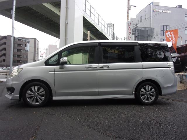 ステップワゴンスパーダ Ｚ　クルーズコントロール　１オーナー　記録簿　ギャザズ９インチナビ　地デジ　ブルートゥース　ステアリングリモコン　バックカメラ　ＥＴＣ　スマートキー　両側パワースライド　オートライト　ディスチャージ　ＡＷ（42枚目）