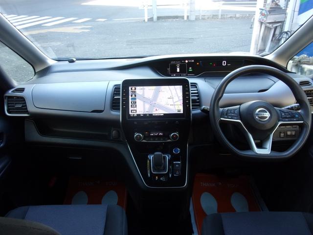 セレナ e-パワー XV プロパイロット 1オーナー 記録簿 禁煙車 10インチナビ 地デジ ブルートゥース アラウンドビュー ETC ドラレコ前後 シートバックテーブ 両側オート オートライト LEDライト フォグ 純正AW(8枚目)