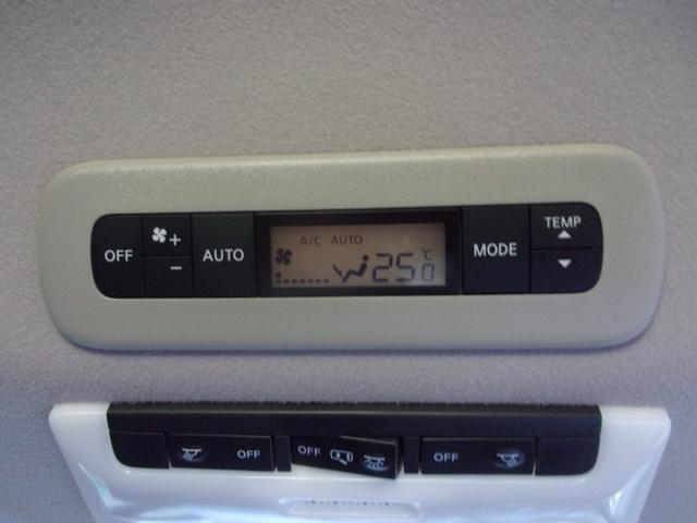 セレナ e-パワー XV プロパイロット 1オーナー 記録簿 禁煙車 10インチナビ 地デジ ブルートゥース アラウンドビュー ETC ドラレコ前後 シートバックテーブ 両側オート オートライト LEDライト フォグ 純正AW(17枚目)