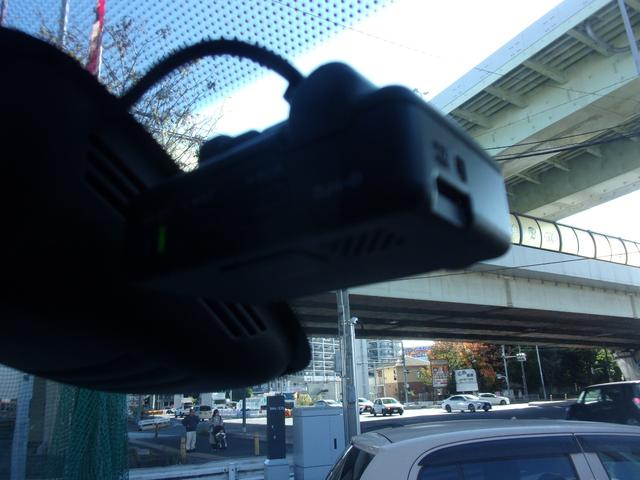 セレナ e-パワー XV プロパイロット 1オーナー 記録簿 禁煙車 10インチナビ 地デジ ブルートゥース アラウンドビュー ETC ドラレコ前後 シートバックテーブ 両側オート オートライト LEDライト フォグ 純正AW(19枚目)