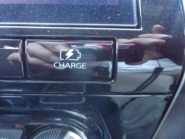 セレナ e-パワー XV プロパイロット 1オーナー 記録簿 禁煙車 10インチナビ 地デジ ブルートゥース アラウンドビュー ETC ドラレコ前後 シートバックテーブ 両側オート オートライト LEDライト フォグ 純正AW(36枚目)