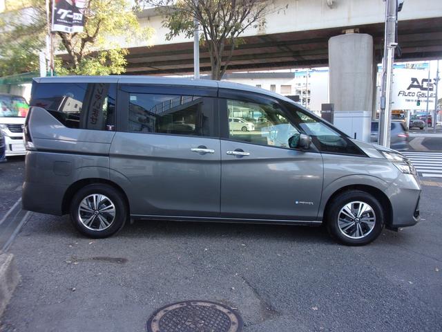 セレナ e-パワー XV プロパイロット 1オーナー 記録簿 禁煙車 10インチナビ 地デジ ブルートゥース アラウンドビュー ETC ドラレコ前後 シートバックテーブ 両側オート オートライト LEDライト フォグ 純正AW(52枚目)