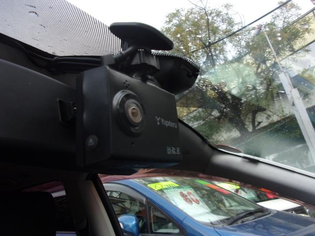 デュアリス ２０Ｇ　ＦＯＵＲ　切り替え式４ＷＤ　ガラスルーフ　ワンオーナー　禁煙車　ナビ　地デジ　ブルートゥース　ＥＴＣ　ユピテルドライブレコーダー前後　スマートキー　オートライト　キセノン　フォグライト　トノカバー　純正１７ＡＷ（15枚目）