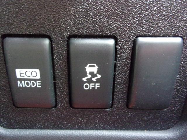 デュアリス ２０Ｇ　ＦＯＵＲ　切り替え式４ＷＤ　ガラスルーフ　ワンオーナー　禁煙車　ナビ　地デジ　ブルートゥース　ＥＴＣ　ユピテルドライブレコーダー前後　スマートキー　オートライト　キセノン　フォグライト　トノカバー　純正１７ＡＷ（18枚目）