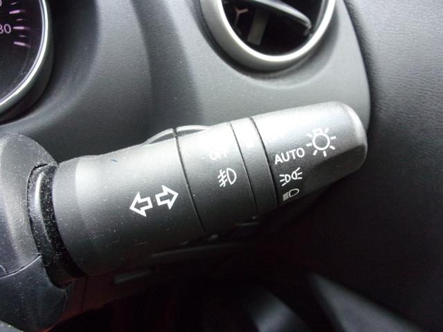 デュアリス ２０Ｇ　ＦＯＵＲ　切り替え式４ＷＤ　ガラスルーフ　ワンオーナー　禁煙車　ナビ　地デジ　ブルートゥース　ＥＴＣ　ユピテルドライブレコーダー前後　スマートキー　オートライト　キセノン　フォグライト　トノカバー　純正１７ＡＷ（20枚目）