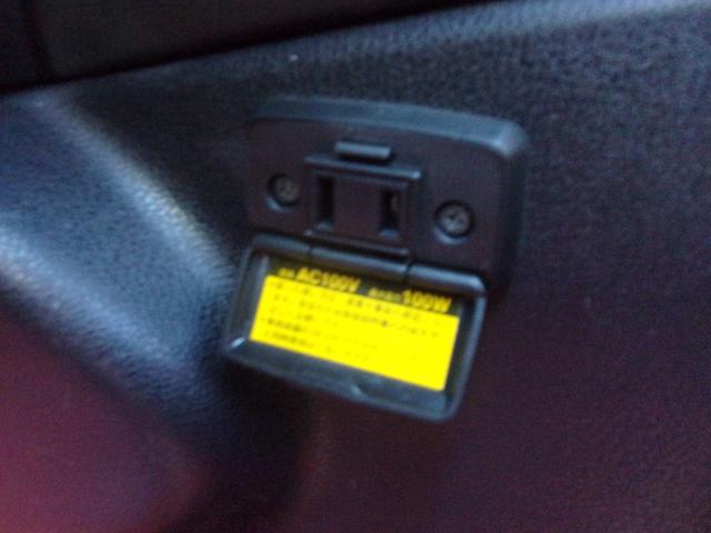 デュアリス ２０Ｇ　ＦＯＵＲ　切り替え式４ＷＤ　ガラスルーフ　ワンオーナー　禁煙車　ナビ　地デジ　ブルートゥース　ＥＴＣ　ユピテルドライブレコーダー前後　スマートキー　オートライト　キセノン　フォグライト　トノカバー　純正１７ＡＷ（21枚目）