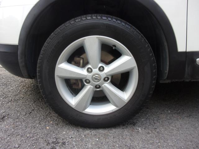 デュアリス ２０Ｇ　ＦＯＵＲ　切り替え式４ＷＤ　ガラスルーフ　ワンオーナー　禁煙車　ナビ　地デジ　ブルートゥース　ＥＴＣ　ユピテルドライブレコーダー前後　スマートキー　オートライト　キセノン　フォグライト　トノカバー　純正１７ＡＷ（32枚目）