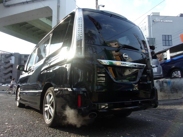 セレナ ライダー　ブラックライン　Ｓ－ハイブリッド　１オーナー　禁煙車　８インチナビ　地デジ　ブルートゥース　アルパインフリップダウン　バックカメラ　ＥＴＣ　スマートキー　クルコン　両側パワースライド　オートライト　キセノン　フォグ　オーテックアルミ（4枚目）