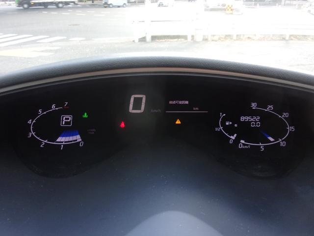 セレナ ライダー　ブラックライン　Ｓ－ハイブリッド　１オーナー　禁煙車　８インチナビ　地デジ　ブルートゥース　アルパインフリップダウン　バックカメラ　ＥＴＣ　スマートキー　クルコン　両側パワースライド　オートライト　キセノン　フォグ　オーテックアルミ（6枚目）