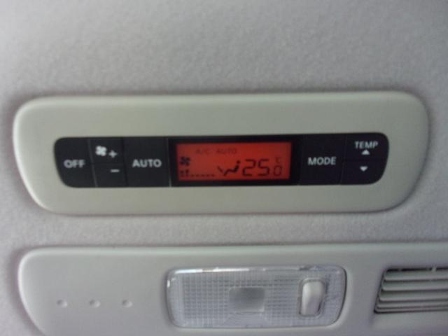 セレナ ライダー　ブラックライン　Ｓ－ハイブリッド　１オーナー　禁煙車　８インチナビ　地デジ　ブルートゥース　アルパインフリップダウン　バックカメラ　ＥＴＣ　スマートキー　クルコン　両側パワースライド　オートライト　キセノン　フォグ　オーテックアルミ（16枚目）