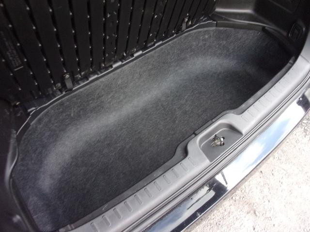 セレナ ライダー　ブラックライン　Ｓ－ハイブリッド　１オーナー　禁煙車　８インチナビ　地デジ　ブルートゥース　アルパインフリップダウン　バックカメラ　ＥＴＣ　スマートキー　クルコン　両側パワースライド　オートライト　キセノン　フォグ　オーテックアルミ（33枚目）