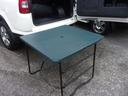 ラゲッジルーム床下収納蓋はアウトドアテーブルになります。