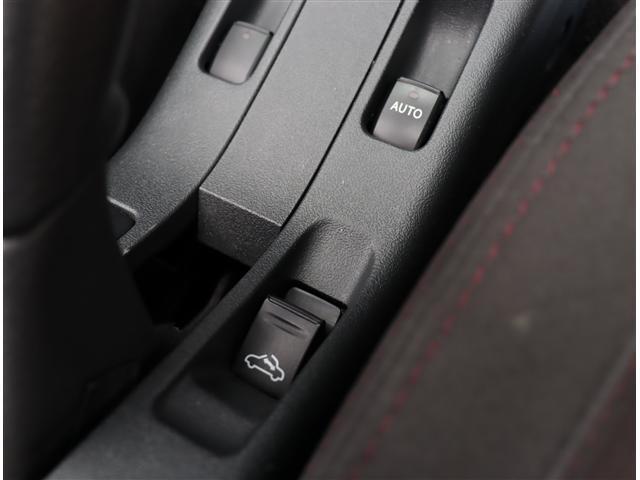 セロ S 5速マニュアル メモリーナビ フルセグ DVD再生 ブルートゥース接続 バックカメラ レカロシート シートヒーター LEDライト フォグライト スマートキー 純正16インチアルミ 電動オープン(22枚目)