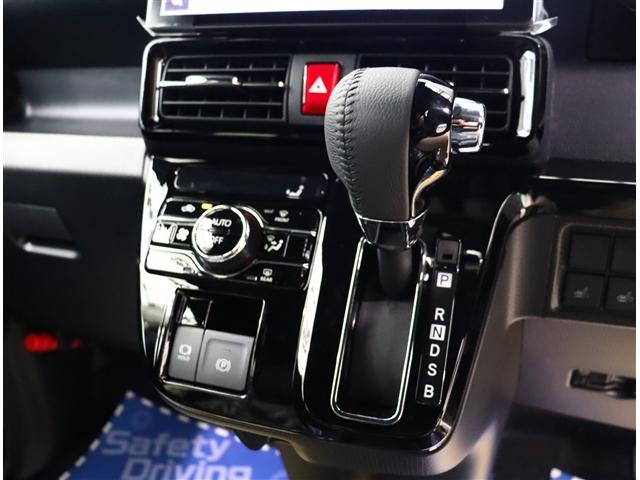 タント カスタムRSリミテッド 禁煙車 記録簿 登録/届出済未使用車 アイドリングストップ 衝突被害軽減システム ナビ&TV 両側電動スライド(17枚目)