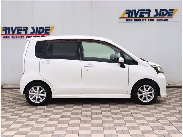 ムーヴ カスタム　Ｘリミテッド　ＳＡ　アイドリングストップ　衝突被害軽減システム　バックカメラ　ナビ＆ＴＶ（2枚目）