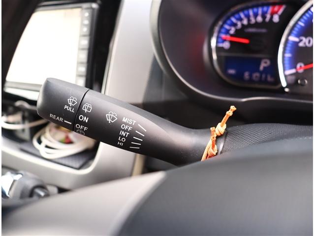 ムーヴ カスタム　Ｘリミテッド　ＳＡ　アイドリングストップ　衝突被害軽減システム　バックカメラ　ナビ＆ＴＶ（9枚目）