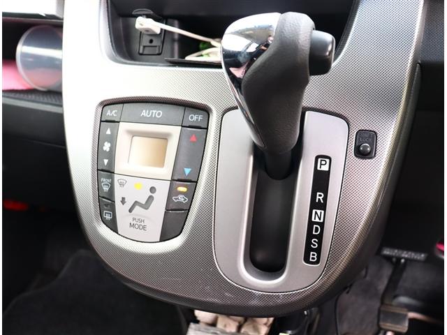 ムーヴ カスタム　Ｘリミテッド　ＳＡ　アイドリングストップ　衝突被害軽減システム　バックカメラ　ナビ＆ＴＶ（11枚目）