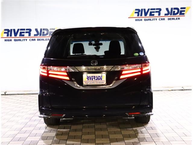 オデッセイ アブソルート・２０ｔｈアニバーサリー　アイドリングストップ　衝突被害軽減システム　バックカメラ　ナビ＆ＴＶ　ＤＶＤ再生　両側電動スライド（3枚目）