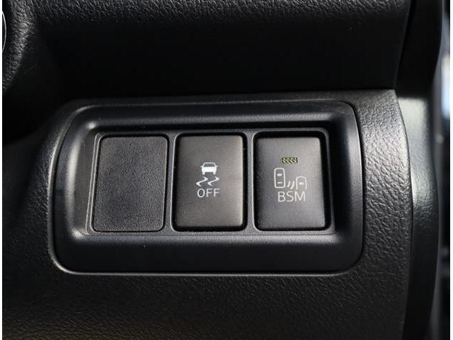 カムリ ハイブリッド　レザーパッケージ　モデリスタエアロ　クルーズコントロール　ＨＩＤライト　黒革パワーシート純正ＳＤナビ　フルセグ　バックカメラ　Ｂｌｕｅｔｏｏｔｈ　ブルーレイ再生　ワイヤレス充電　ＥＴＣ　１７ＡＷ（25枚目）