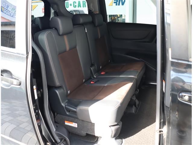 シエンタ Ｇ　クエロ　記録簿　アイドリングストップ　衝突被害軽減システム　ナビ＆ＴＶ　ＤＶＤ再生　両側電動スライド　後席モニター（6枚目）