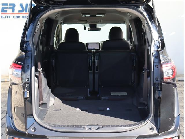 シエンタ Ｇ　クエロ　記録簿　アイドリングストップ　衝突被害軽減システム　ナビ＆ＴＶ　ＤＶＤ再生　両側電動スライド　後席モニター（9枚目）