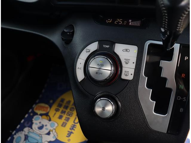 シエンタ Ｇ　クエロ　記録簿　アイドリングストップ　衝突被害軽減システム　ナビ＆ＴＶ　ＤＶＤ再生　両側電動スライド　後席モニター（19枚目）