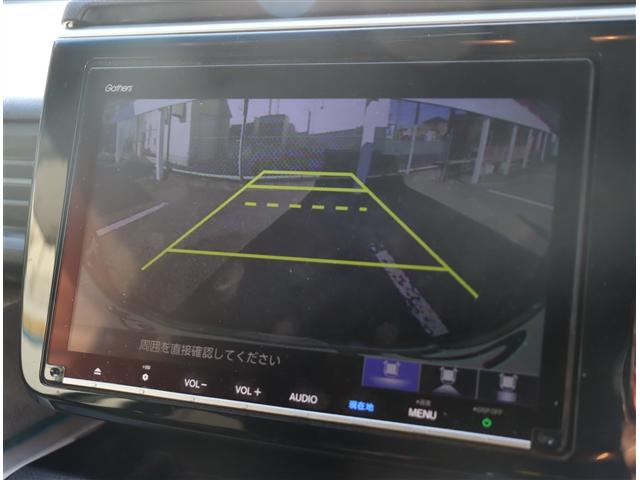 ステップワゴンスパーダ スパーダ　ホンダセンシング　アイドリングストップ　衝突被害軽減システム　バックカメラ　ナビ＆ＴＶ　両側電動スライド（9枚目）