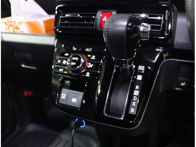 タント カスタムＲＳ　オプションメッキパーツ　サイドガーニッシュ　スマートアシスト　ＩＳＴＯＰ１０インチスタイリッシュナビ　フルセグ　パノラマモニター　Ｂｌｕｅｔｏｏｔｈ接続　ＥＴＣ　ドラレコ　ＬＥＤ（12枚目）