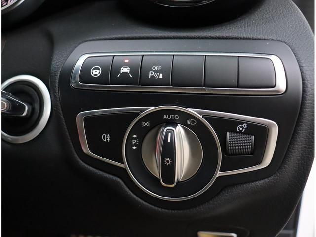 C180 ローレウスエディション 特別仕様車 AMGスタイリングパッケージ レーダーセーフティパッケージ LEDハイパフォーマンスライト 純正ナビバックカメラ 黒革パワーシートヒーター付き BSM パーキングパイロット 18アルミ(21枚目)
