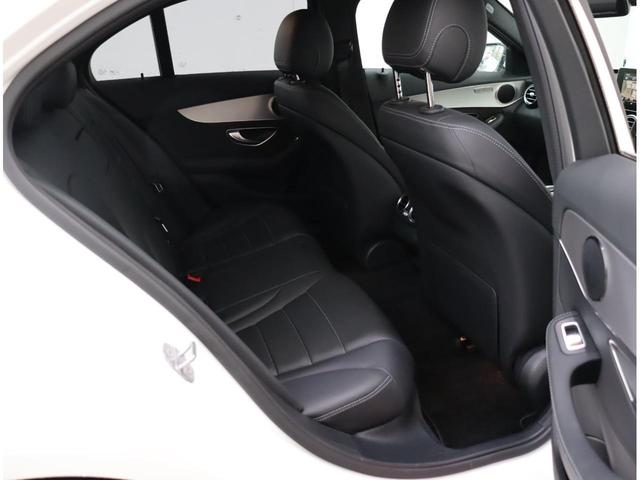 C180 ローレウスエディション 特別仕様車 AMGスタイリングパッケージ レーダーセーフティパッケージ LEDハイパフォーマンスライト 純正ナビバックカメラ 黒革パワーシートヒーター付き BSM パーキングパイロット 18アルミ(24枚目)