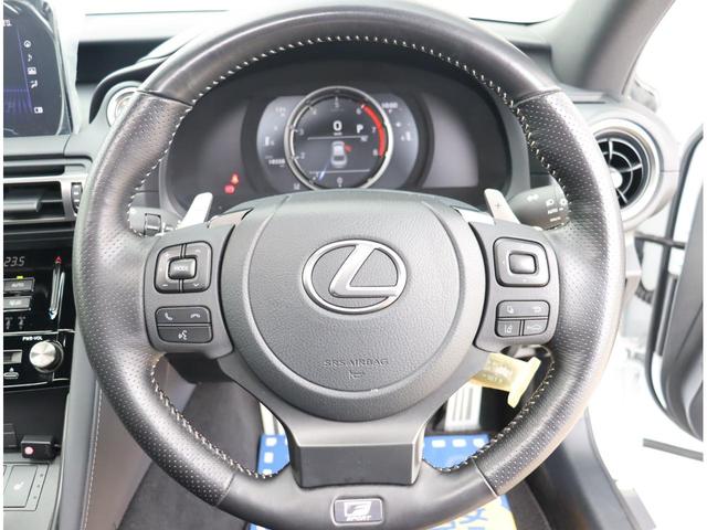 IS300 Fスポーツ 1オーナー TRDフルエアロスポーツマフラー リアスポイラー 黒革シート サンルーフ 3眼LED BSM RCTA 前後ドラレコ TVジャンパー 10.3ディプレイ ナビフルセグBカメラ ETC(29枚目)