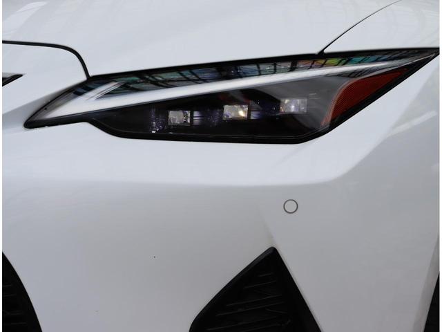 IS300 Fスポーツ 1オーナー TRDフルエアロスポーツマフラー リアスポイラー 黒革シート サンルーフ 3眼LED BSM RCTA 前後ドラレコ TVジャンパー 10.3ディプレイ ナビフルセグBカメラ ETC(53枚目)